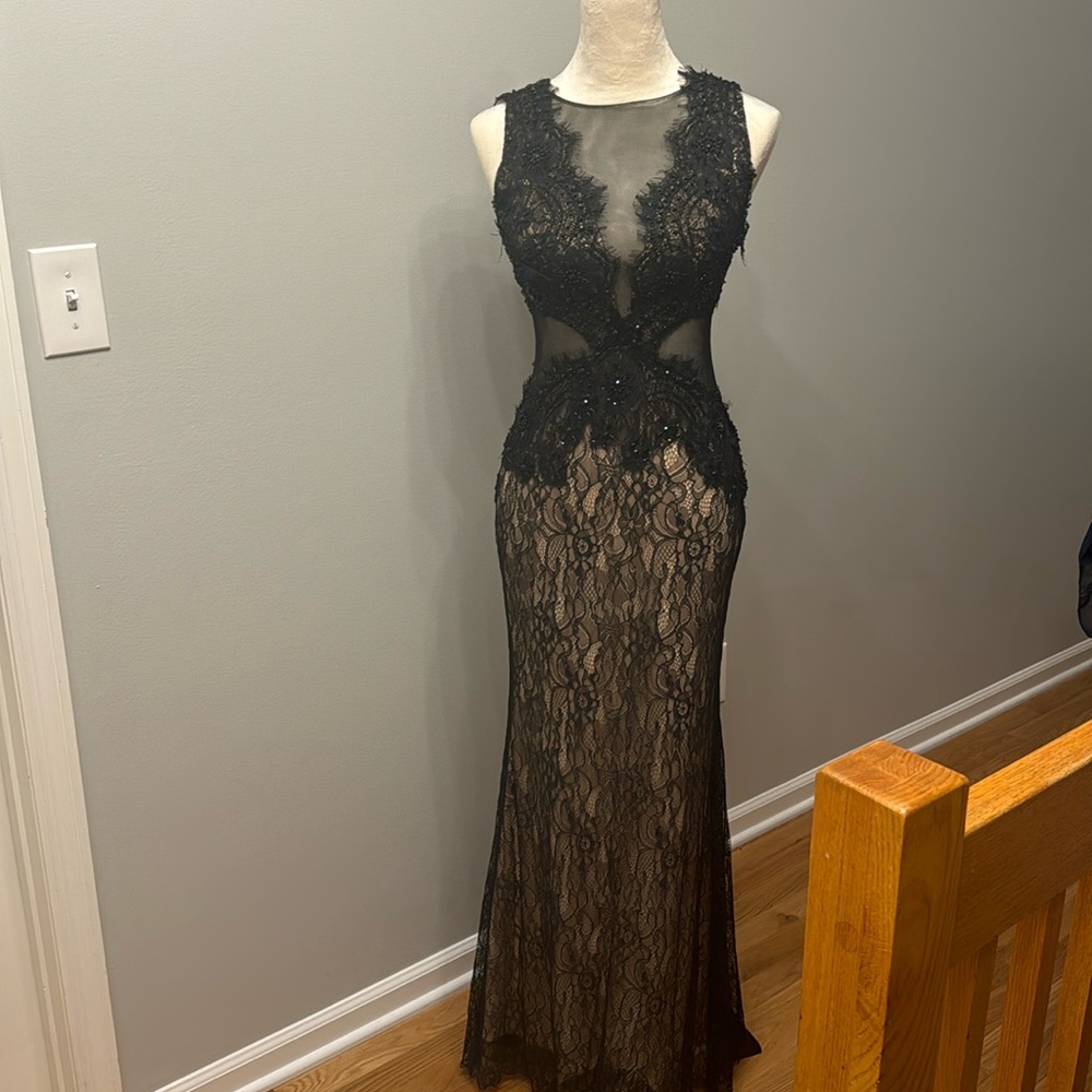 LM by Mignon size 2 black gown